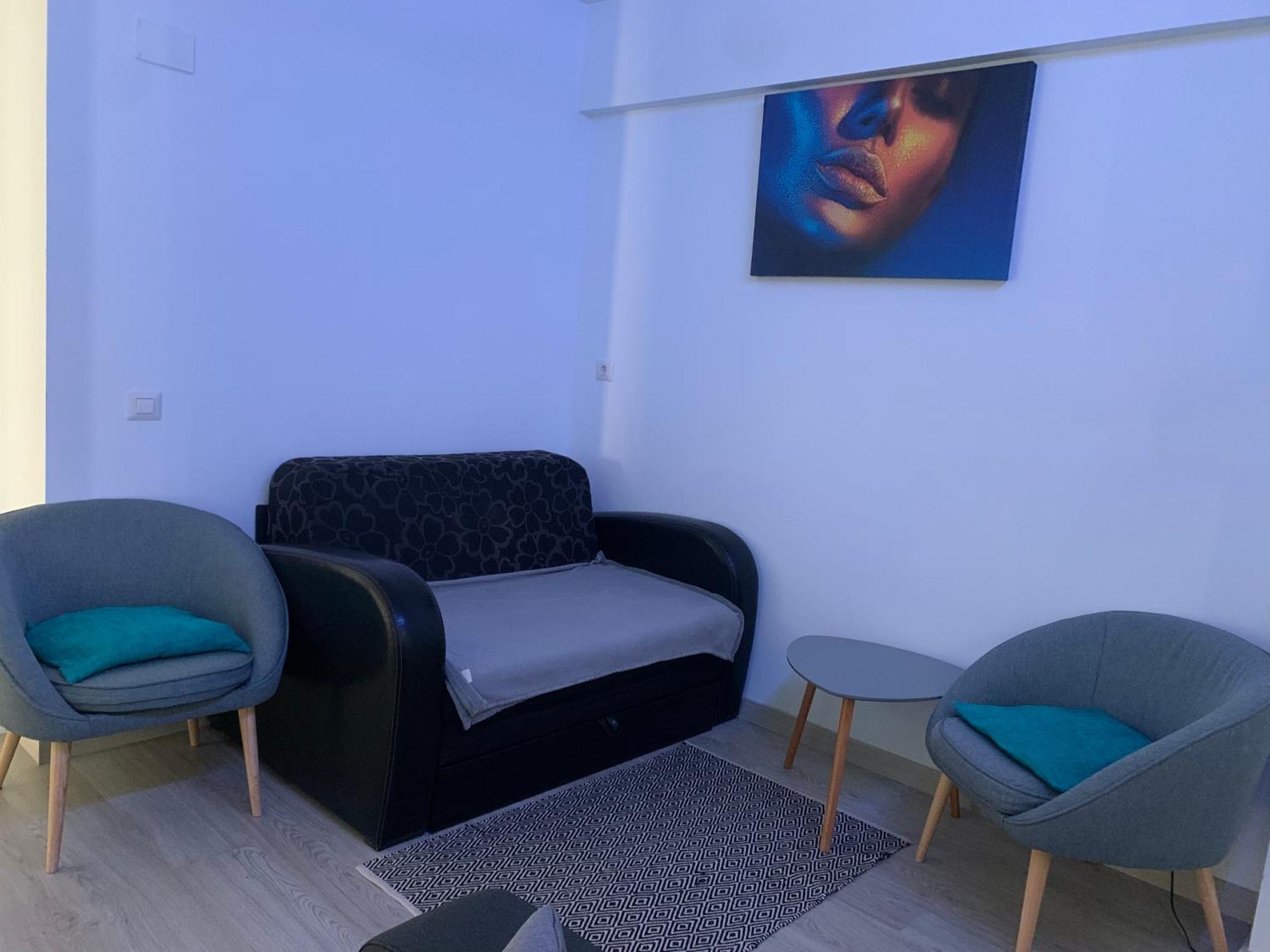Black&White Suites Craiova Esterno foto